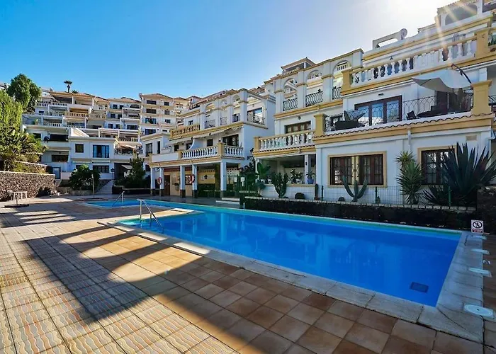 Pearl Of Windsor Park * Costa Adeje (Tenerife)